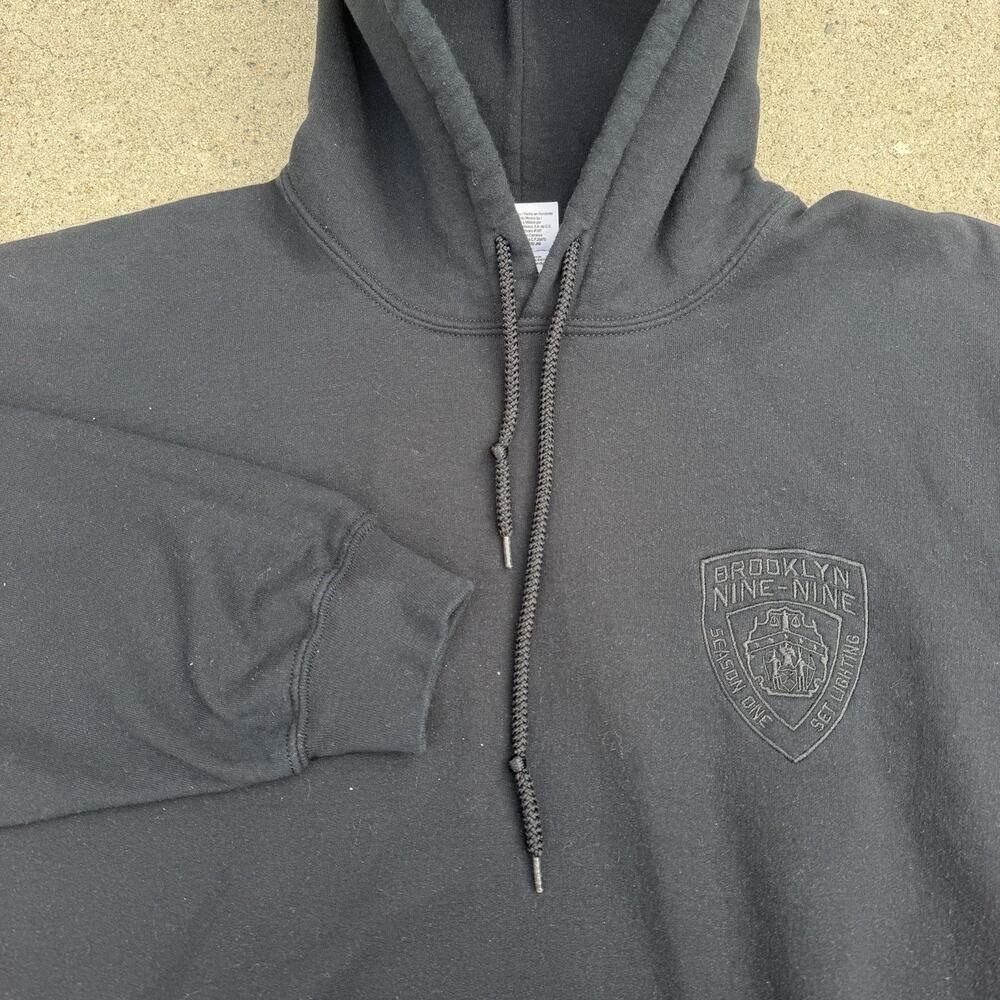 2013 Brooklyn Nine-Nine TV Show Cast and Crew Season 1 Hoodie XL RARE FOX NBC